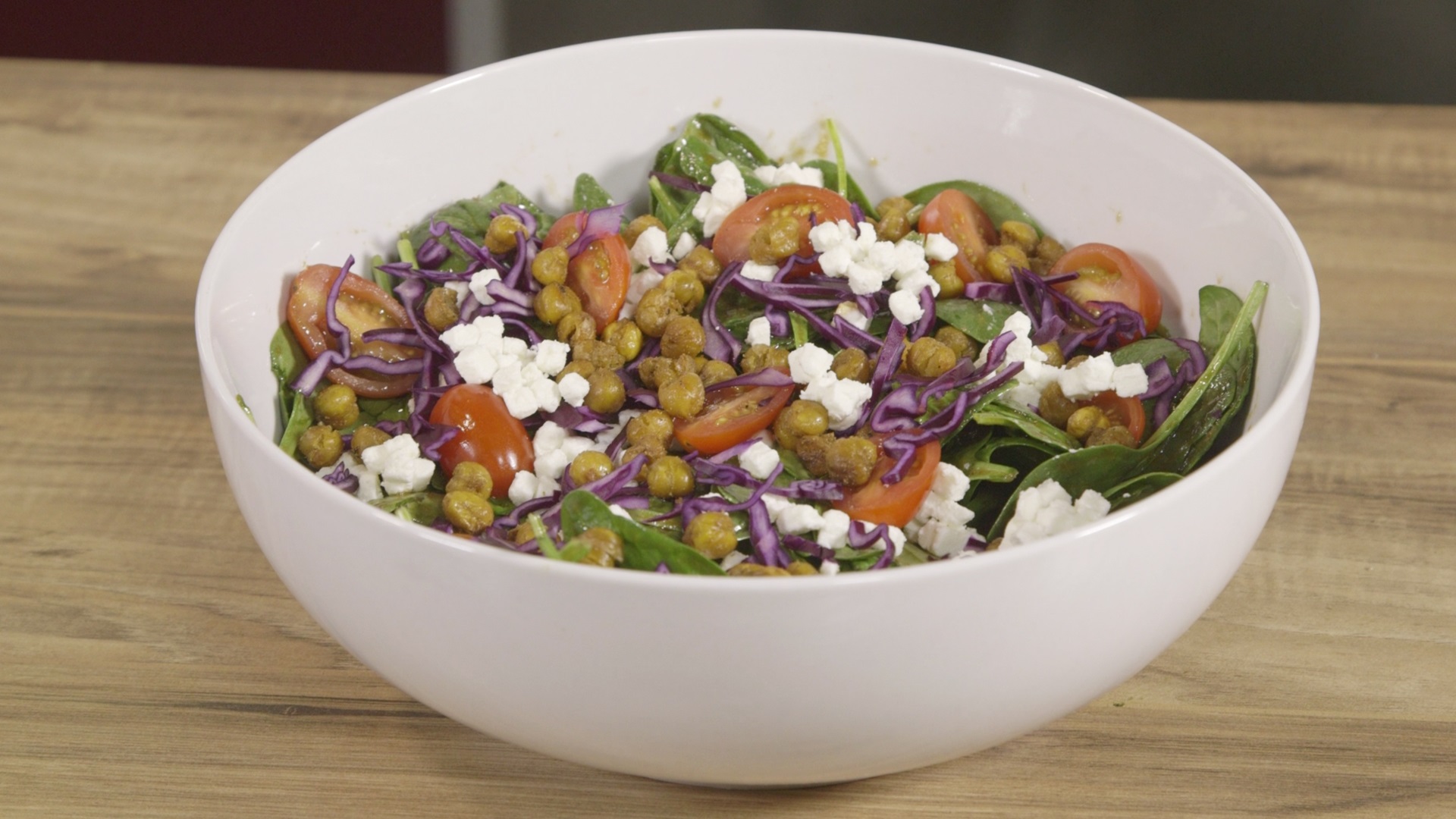 Protein Alternatives: Chickpea spinach salad | The GoodLife Fitness Blog