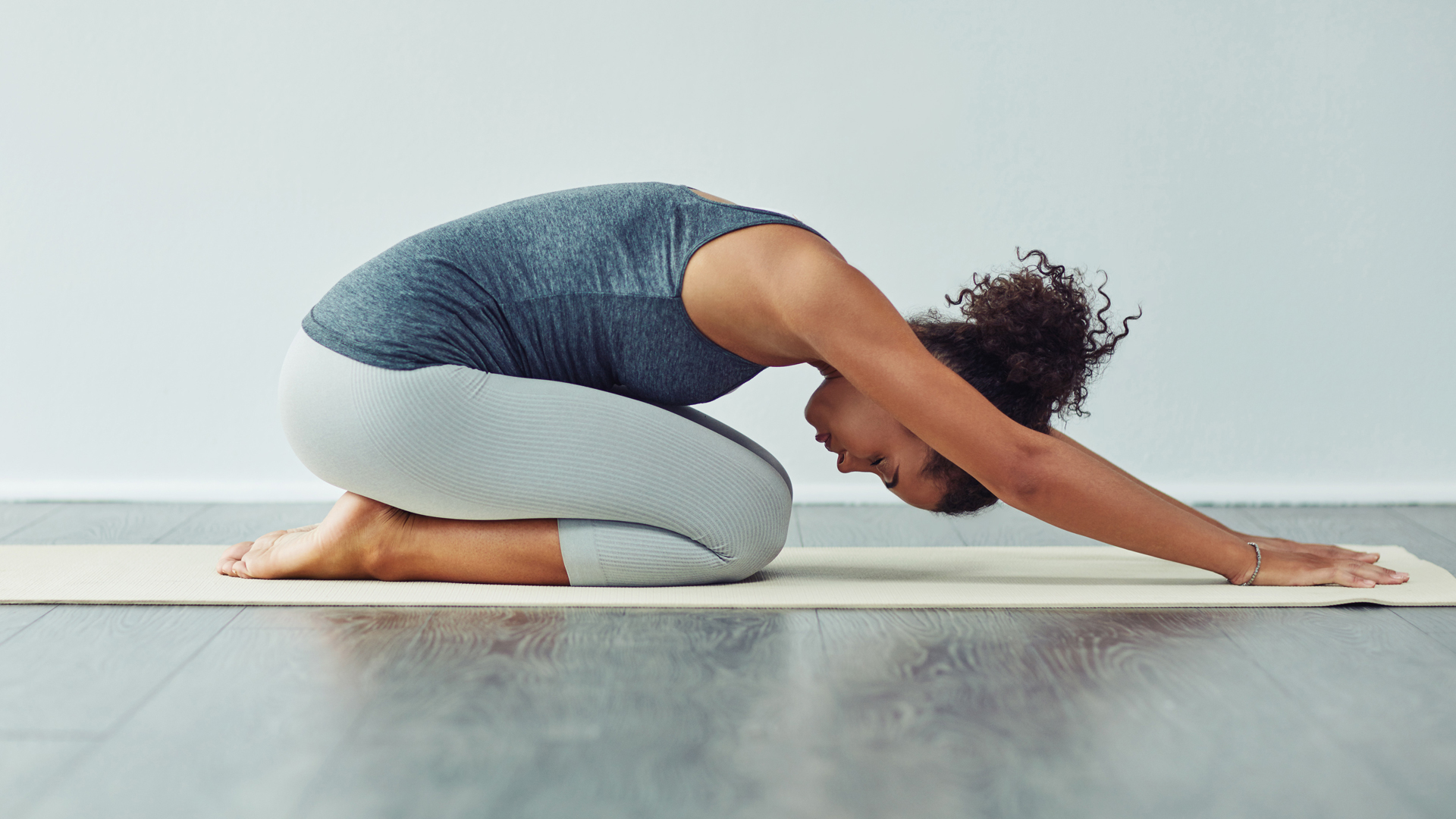 Menstrual cramps and yoga – Yoga poses to relieve period pain | The