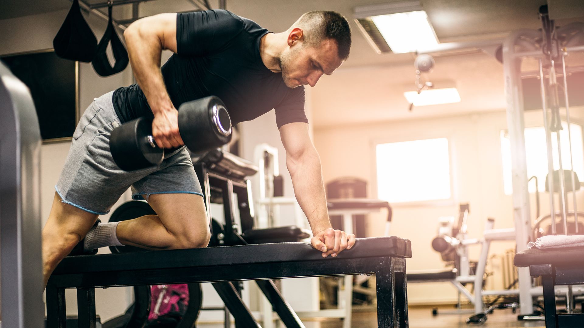 Get the most out of your dumbbell rows | The GoodLife Fitness Blog